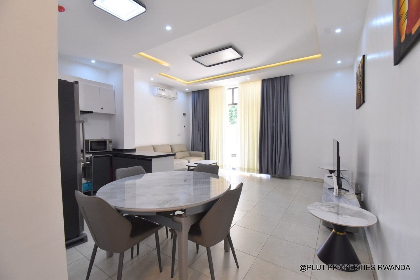 apartment for rent in Kiyovu Kigalu plut properties 10-100kb Apartment for rent in Kiyovu Kigali