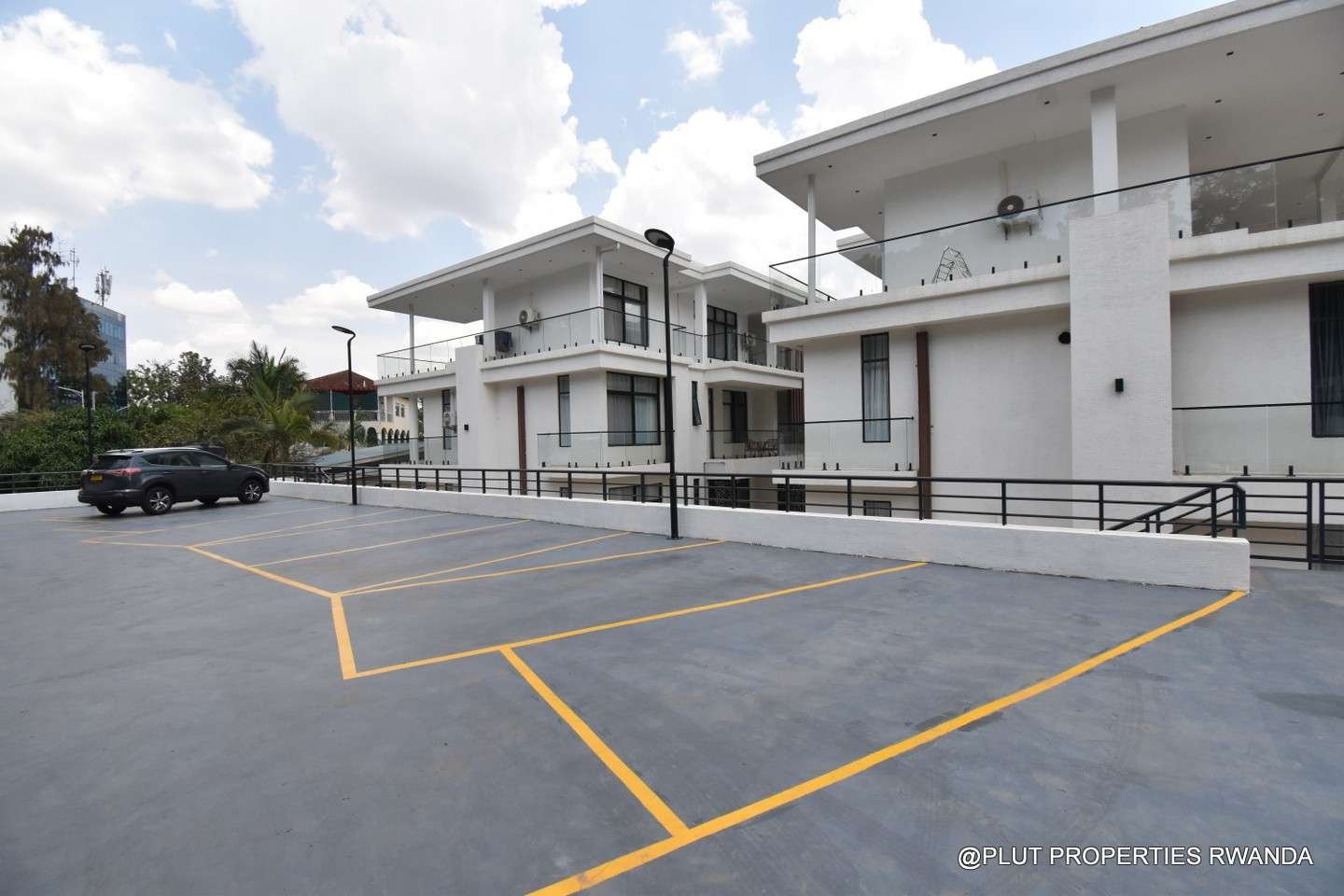 apartment for rent in Kiyovu Kigalu plut properties 5-100kb Apartment for rent in Kiyovu Kigali
