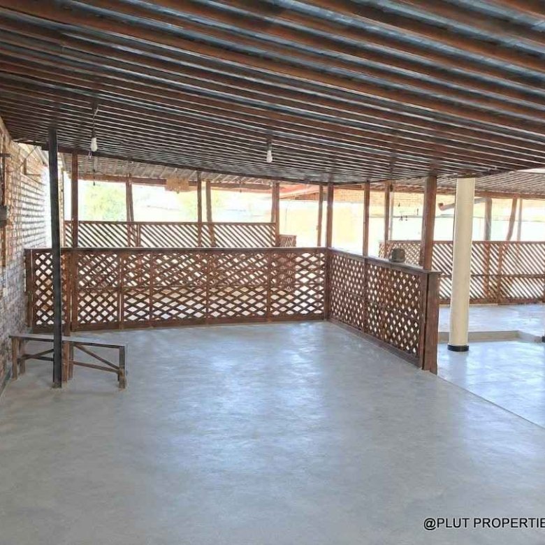 Commercial property for rent in Remera