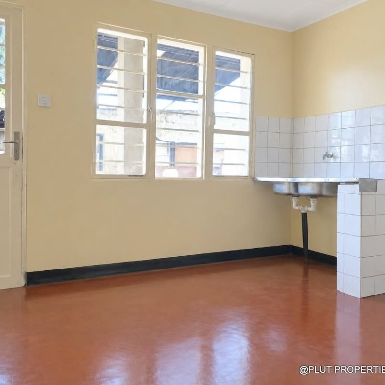 Commercial property for rent in Remera