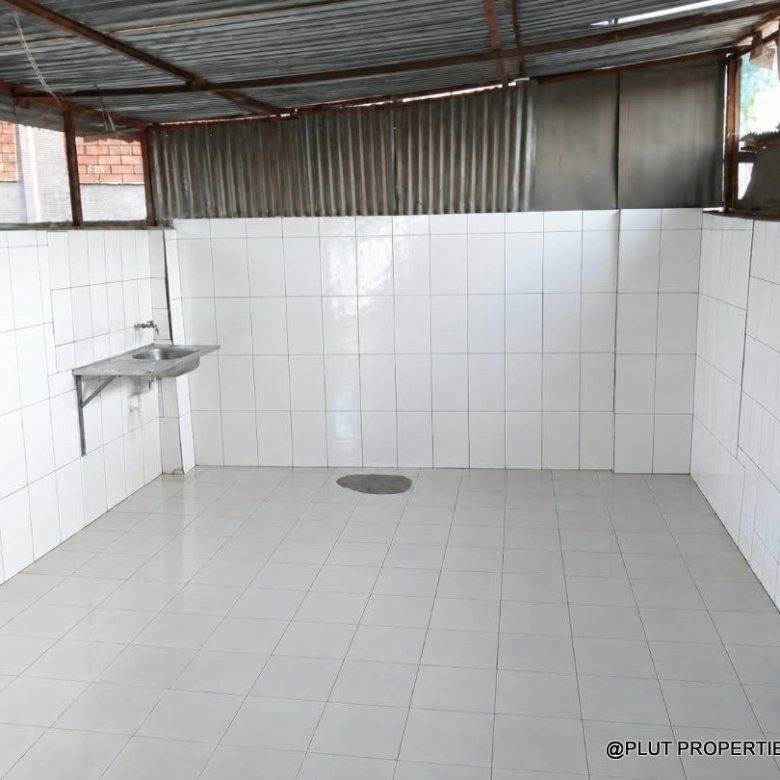 Commercial property for rent in Remera