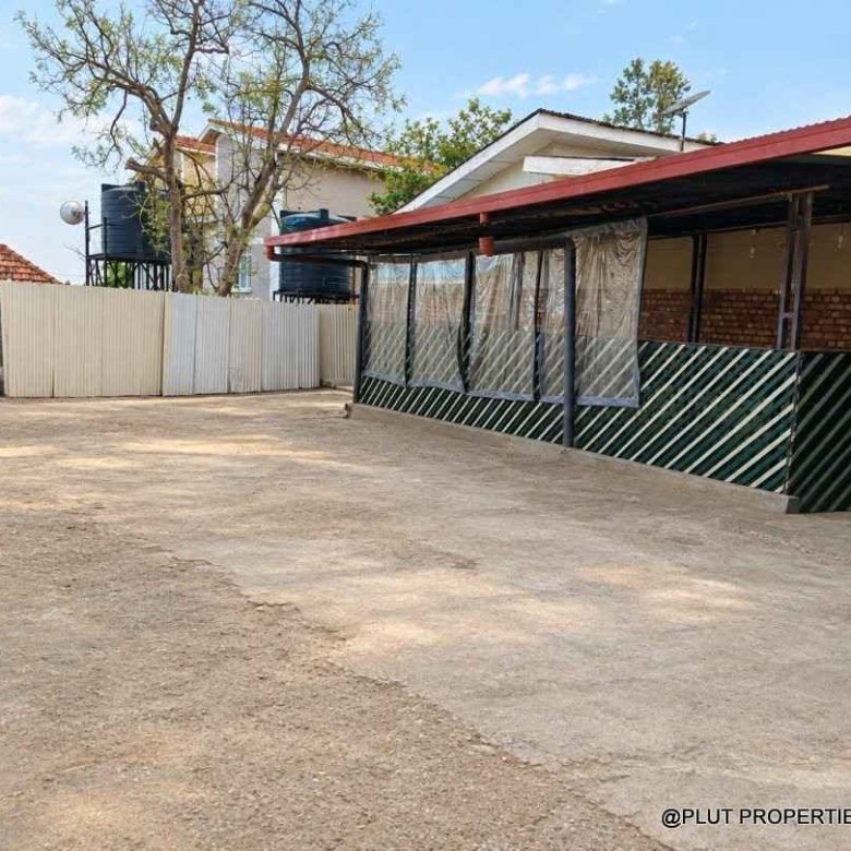 Commercial property for rent in Remera