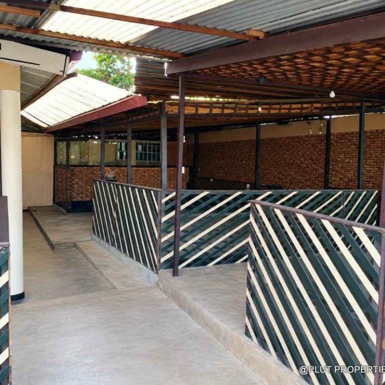 Commercial property for rent in Remera
