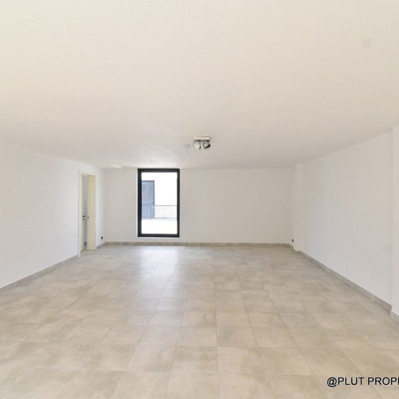 Commercial space for rent in Kiyovu Kigali