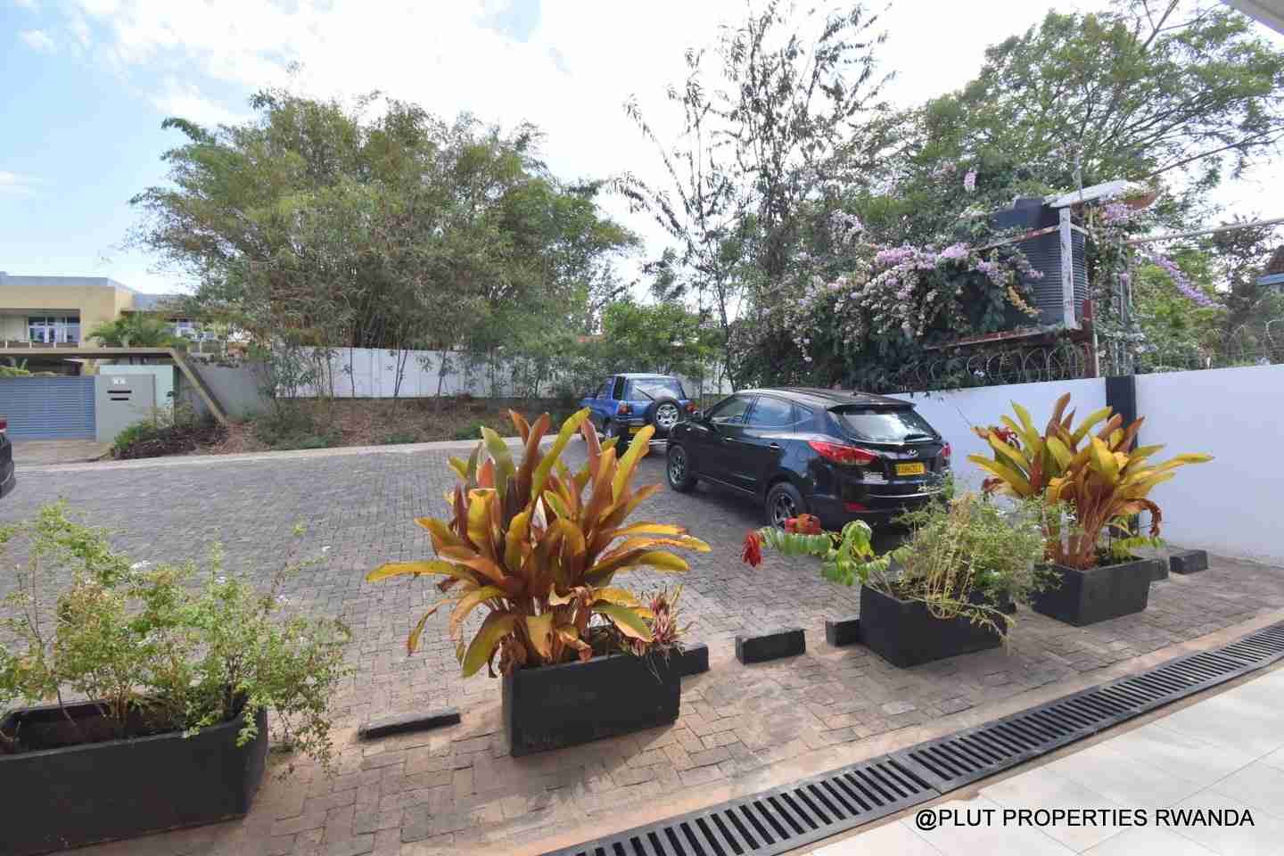 Commercial space for rent in Kiyovu Kigali