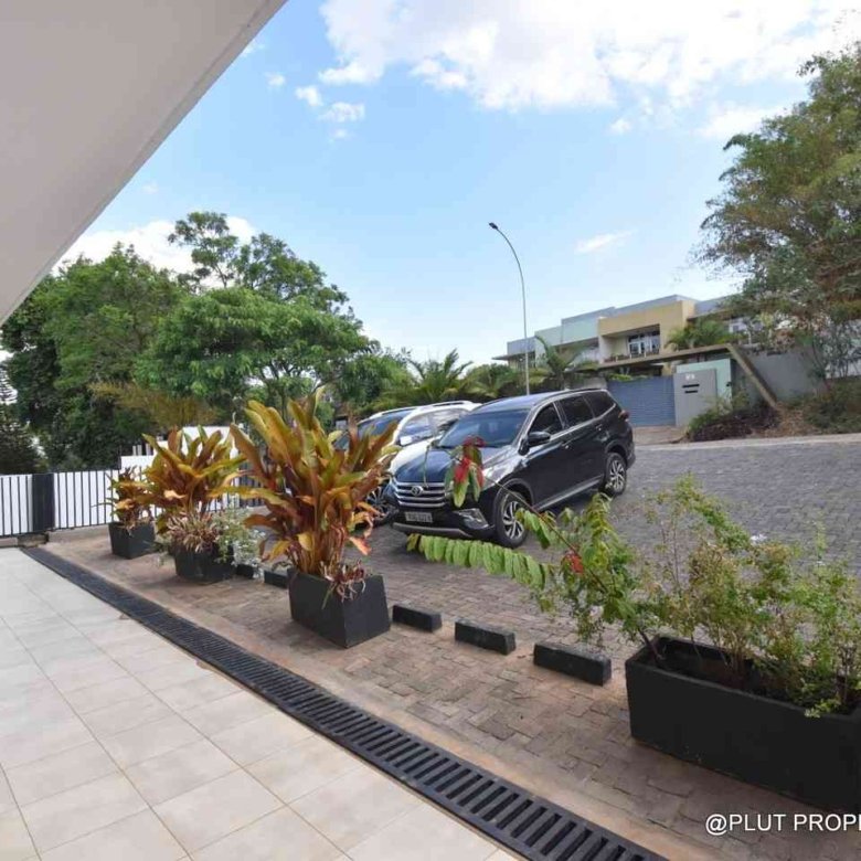 Commercial space for rent in Kiyovu Kigali