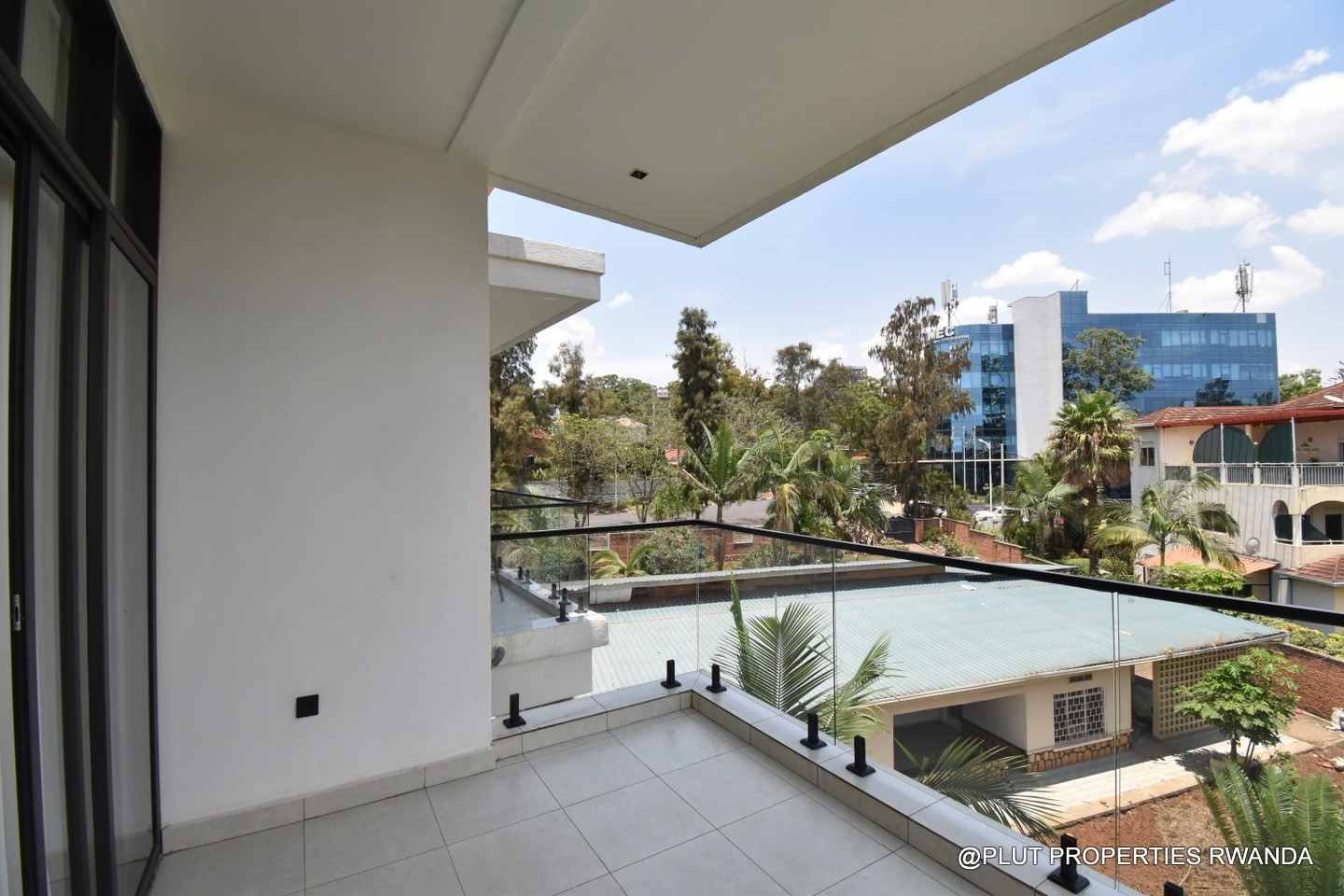 Beautiful fully furnished apartment for rent in Kiyovu