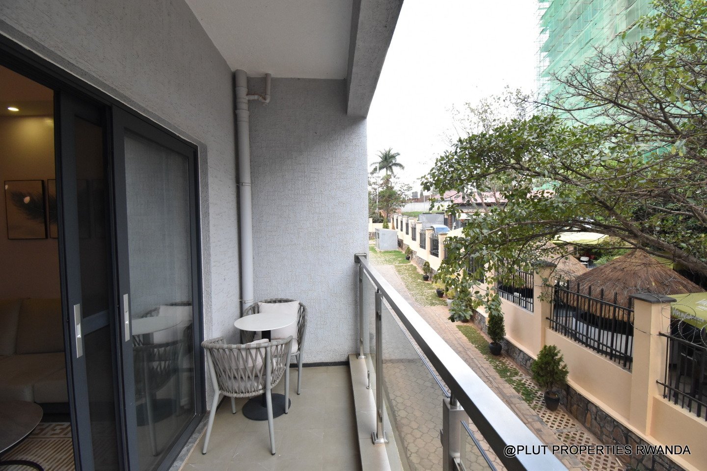 furnished apartment for rent in Nyarutama plut properties (1) Furnished apartment for rent in Nyarutarama