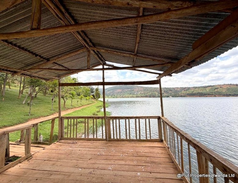 Lake Muhazi Waterfront Land for Sale