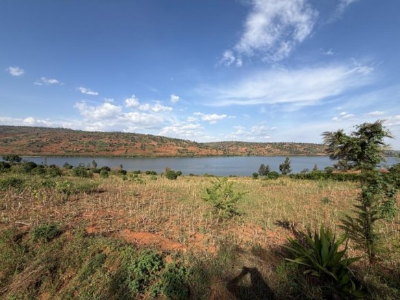 5 Hectares of Land for Sale on Muhazi Lake