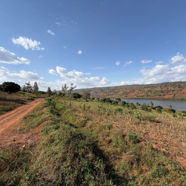 5 Hectares of Land for Sale on Muhazi Lake