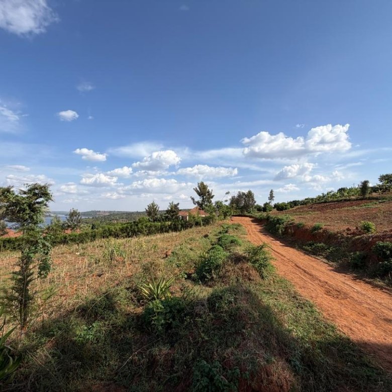 5 Hectares of Land for Sale on Muhazi Lake