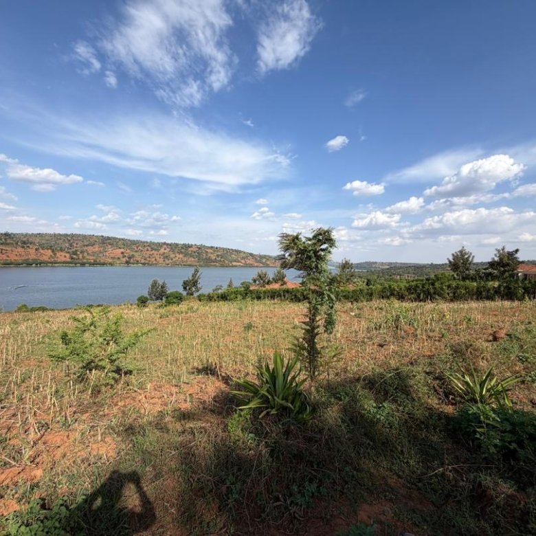 5 Hectares of Land for Sale on Muhazi Lake