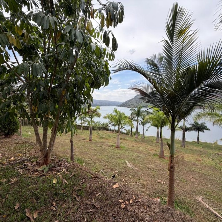 Lakefront Land for Sale on Muhazi Lake