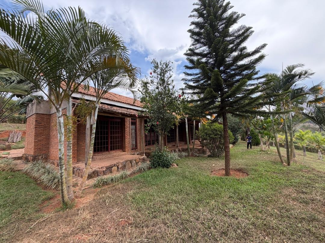 Lakefront Land for Sale on Muhazi Lake