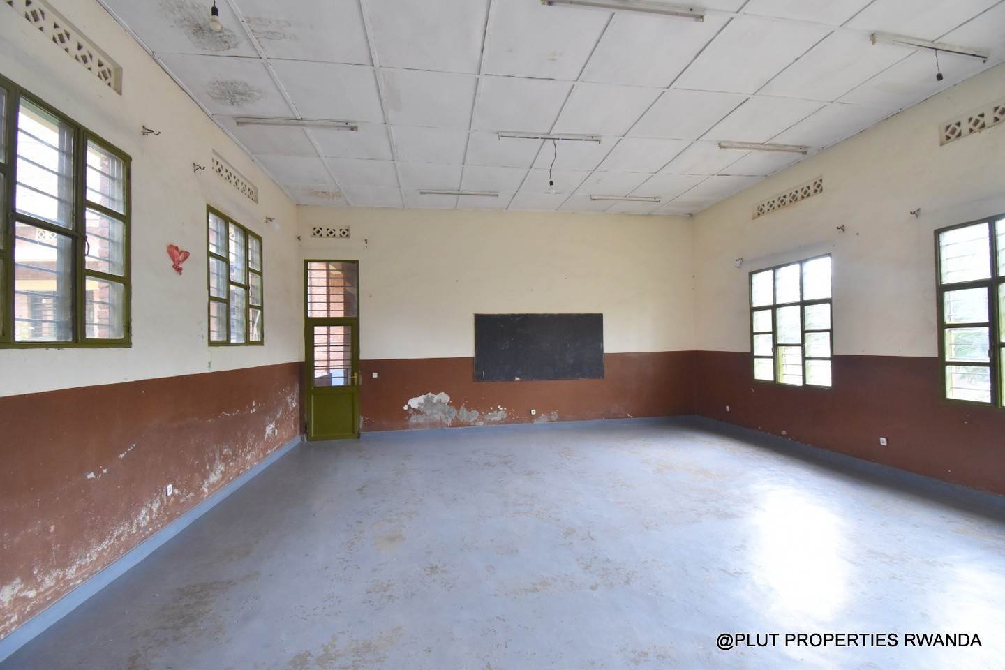 space for rent in Nyarutarama Kigali plut properties 12-100kb Commercial Space for Rent in Nyarutarama