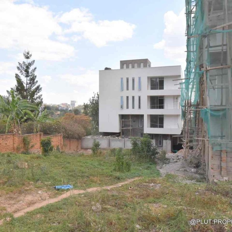 Spacious land for sale in Nyarutarama Kigali