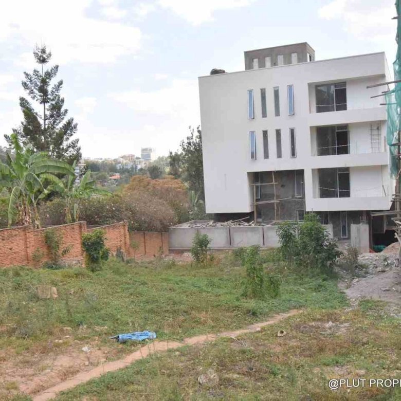Spacious land for sale in Nyarutarama Kigali