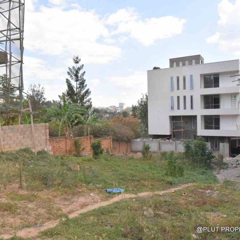 Spacious land for sale in Nyarutarama Kigali