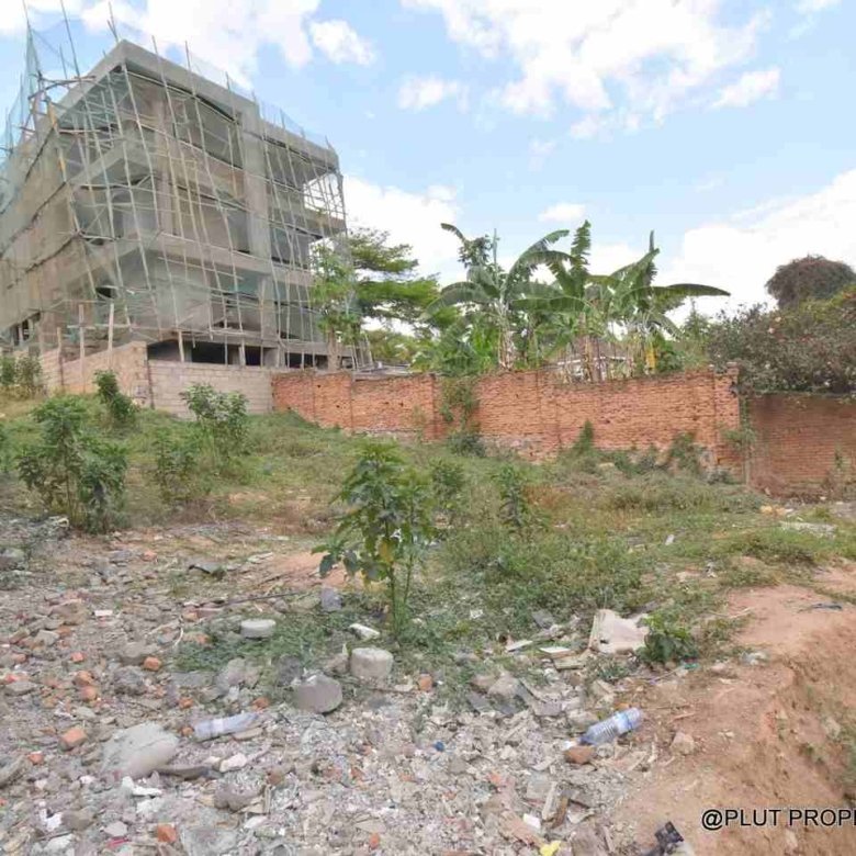 Spacious land for sale in Nyarutarama Kigali