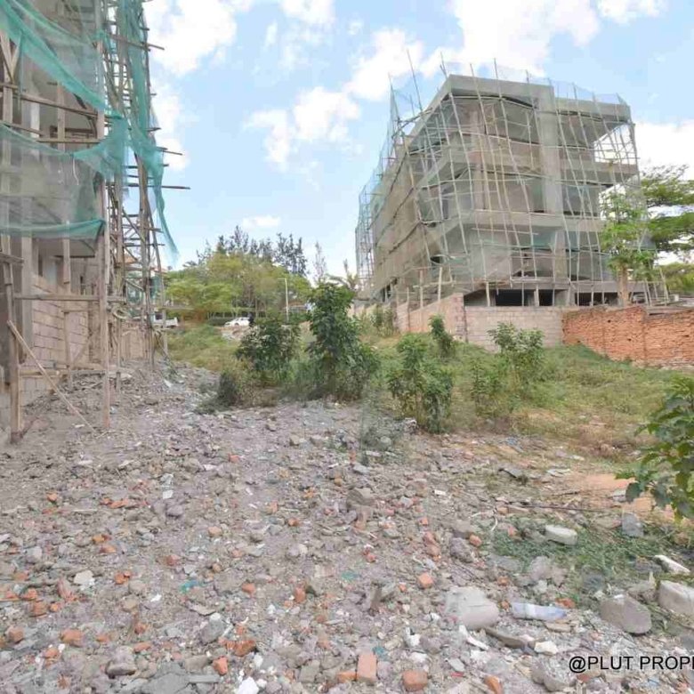 Spacious land for sale in Nyarutarama Kigali