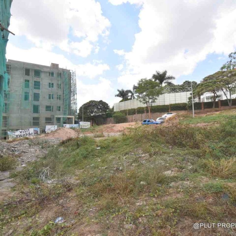 Spacious land for sale in Nyarutarama Kigali