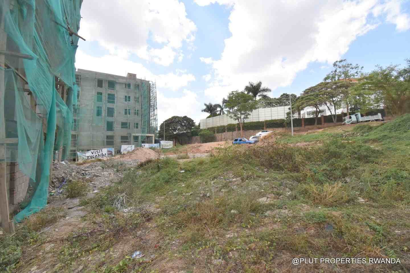 spacious land for sale in Nyarutarama plut properties 8-100kb Spacious land for sale in Nyarutarama Kigali