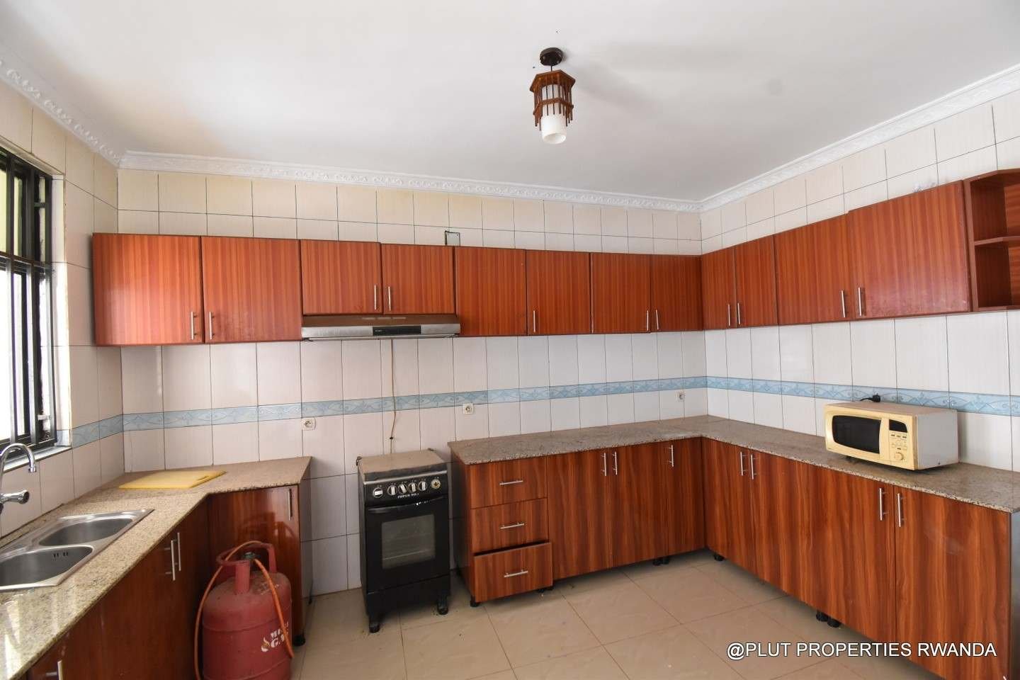 Unfurnished house for rent in Kibagabaga Kigali