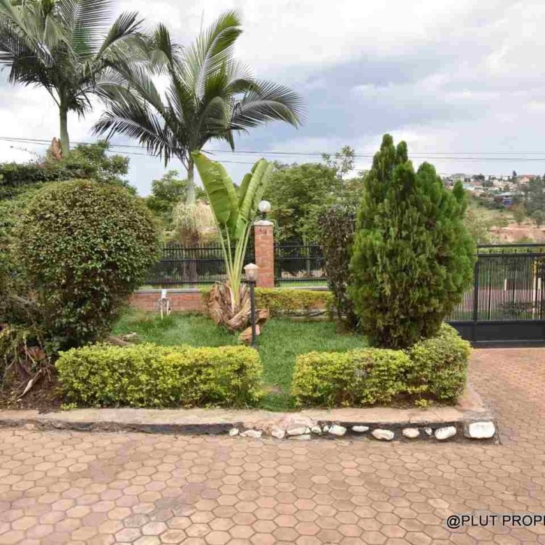 Unfurnished house for rent in Kibagabaga Kigali