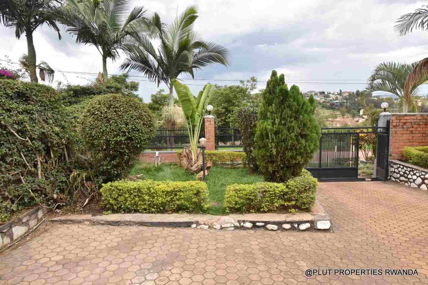 Unfurnished house for rent in Kibagabaga Kigali