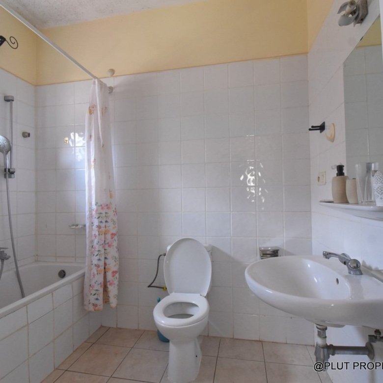 Unfurnished house for rent in Kigali Kibagabaga