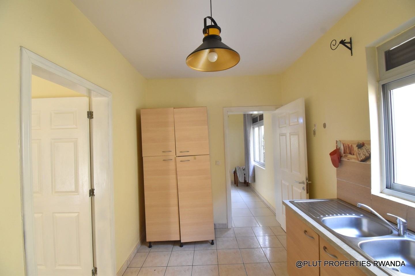 unfurnished house for rent in Kigali Kibagabaga plut properties 7-100kb Unfurnished house for rent in Kigali Kibagabaga
